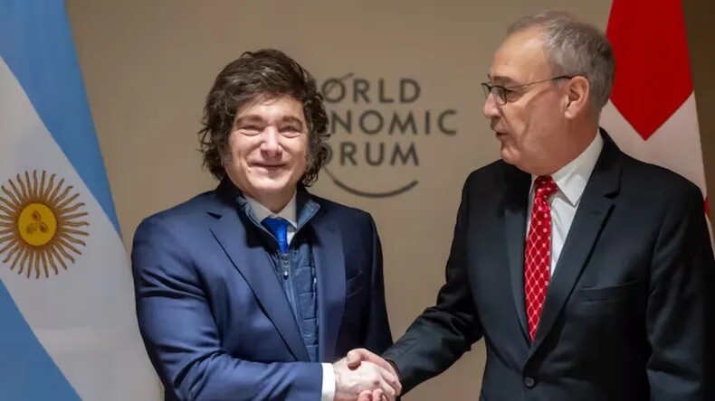 d.jpg Javier Milei expone en el Foro Económico Mundial en Davos: se espera que ratifique su alineamiento con EEUU