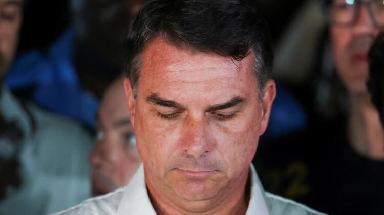 Es oficial: Bolsonaro pasó por la Argentina para huir a Estados Unidos