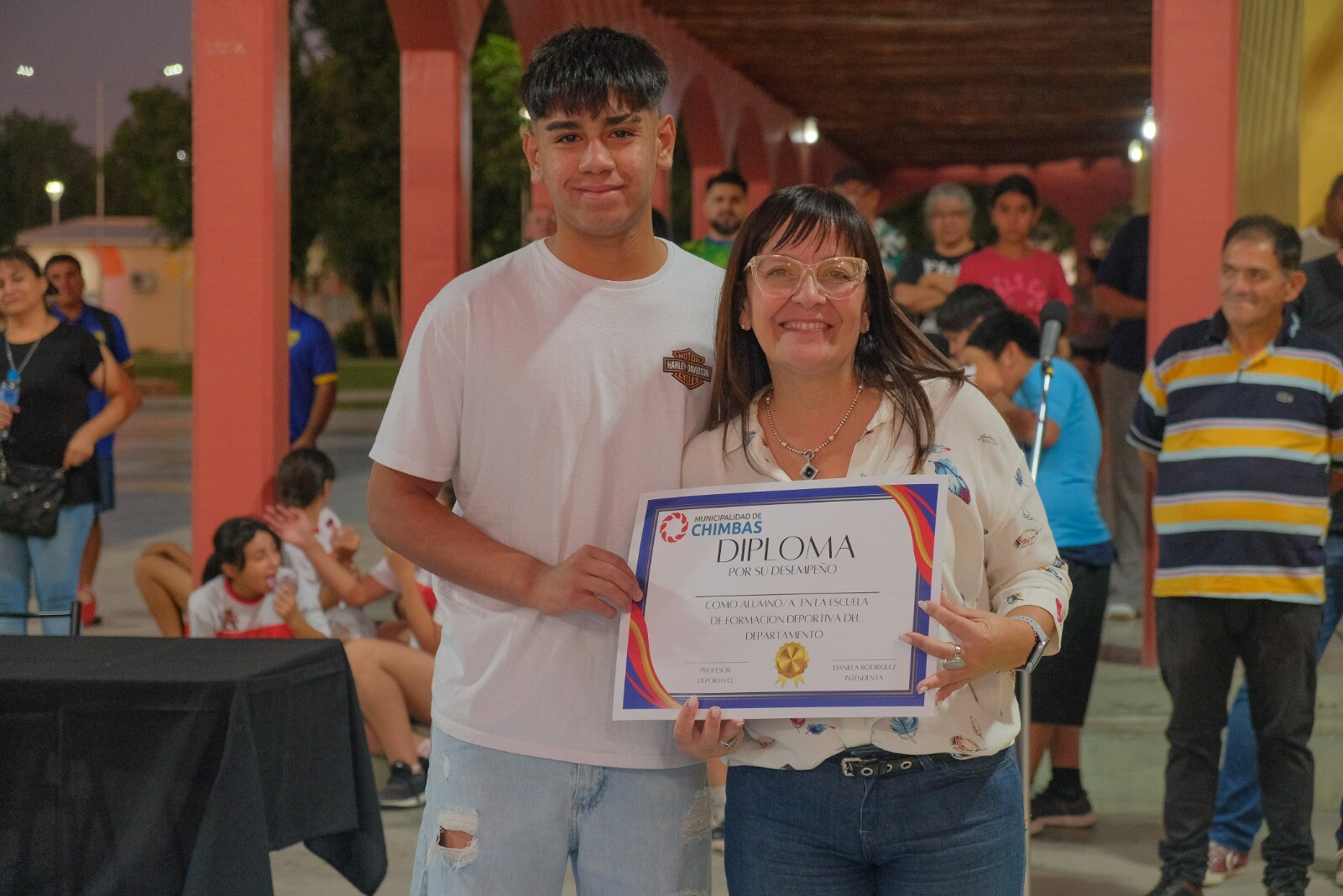 La intendenta de Chimbas,Daniela Rodriguez, participio del acto de cierre de las Escuelitas de Deportes del departamento.