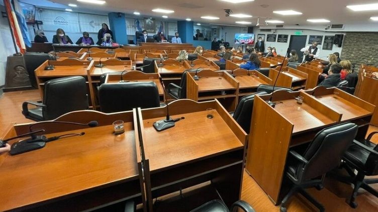 DIPUTADOS HOY NO SESIONARON