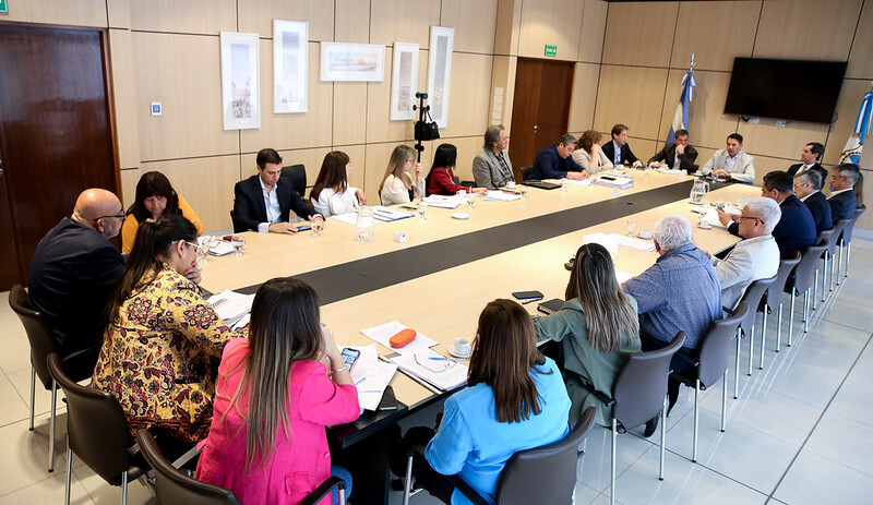 Los legisladores integrantes de las comisiones de Obras y Servicio Público, Salud y Discapacidad, y Legislación y Asuntos Constitucionales (LAC) se reunieron para tratar diversos proyectos presentados.