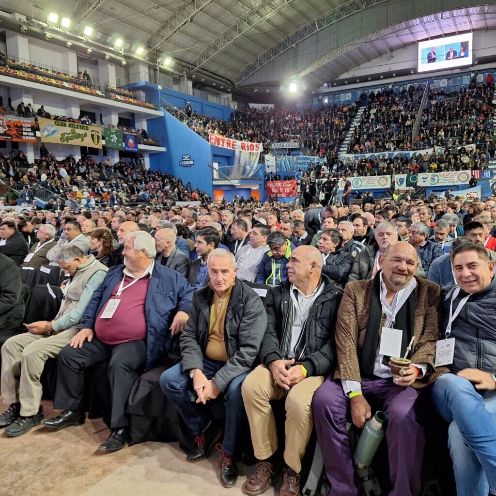 Masiva participación del fútbol santiagueño al Encuentro de Córdoba