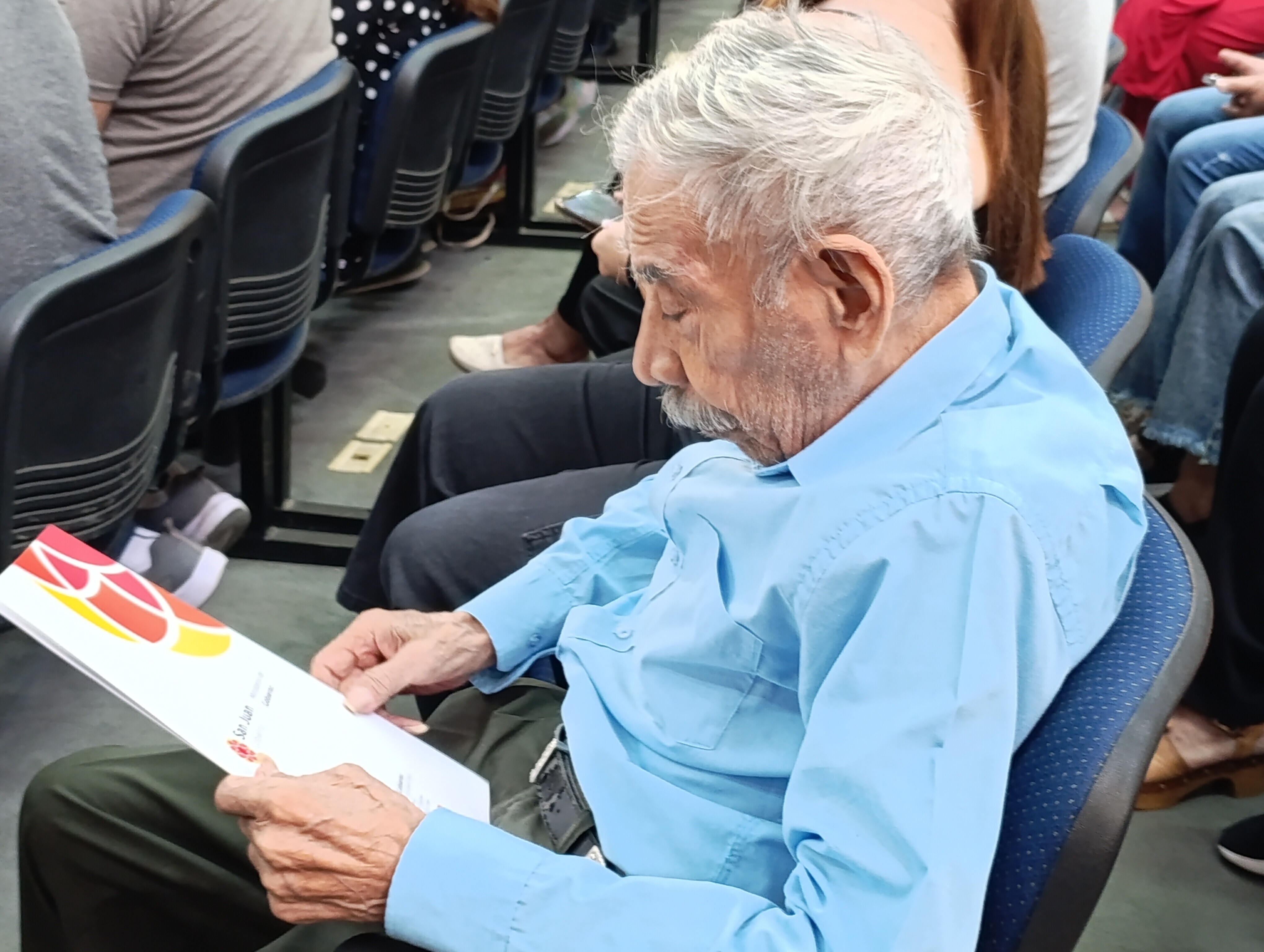 El gobernador entregó actas de Regularización Dominial a familias de Capital, Pocito, Caucete, 25 de Mayo, Chimbas, Rawson, Rivadavia, San Martín, Santa Lucía y Sarmiento