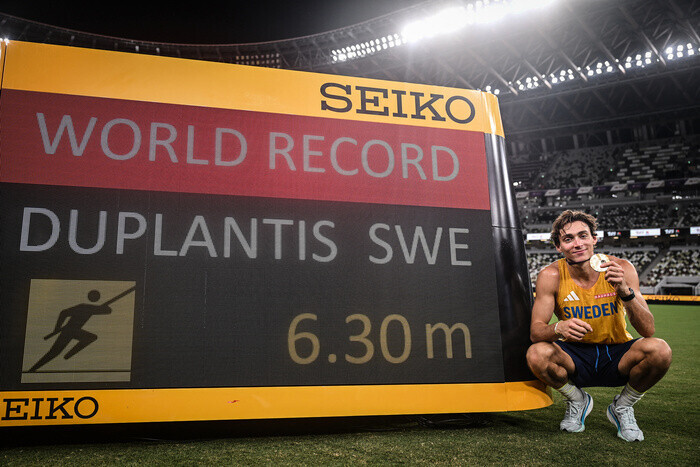 6.30m: Armand Duplantis cada vez más cerca del cielo