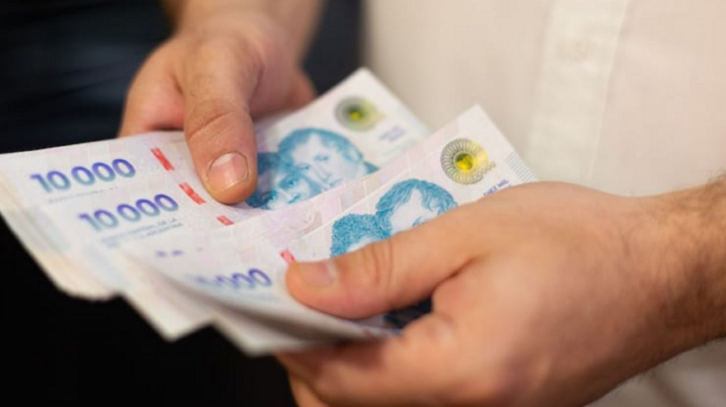 El salario real registró en marzo su peor caída desde 2023