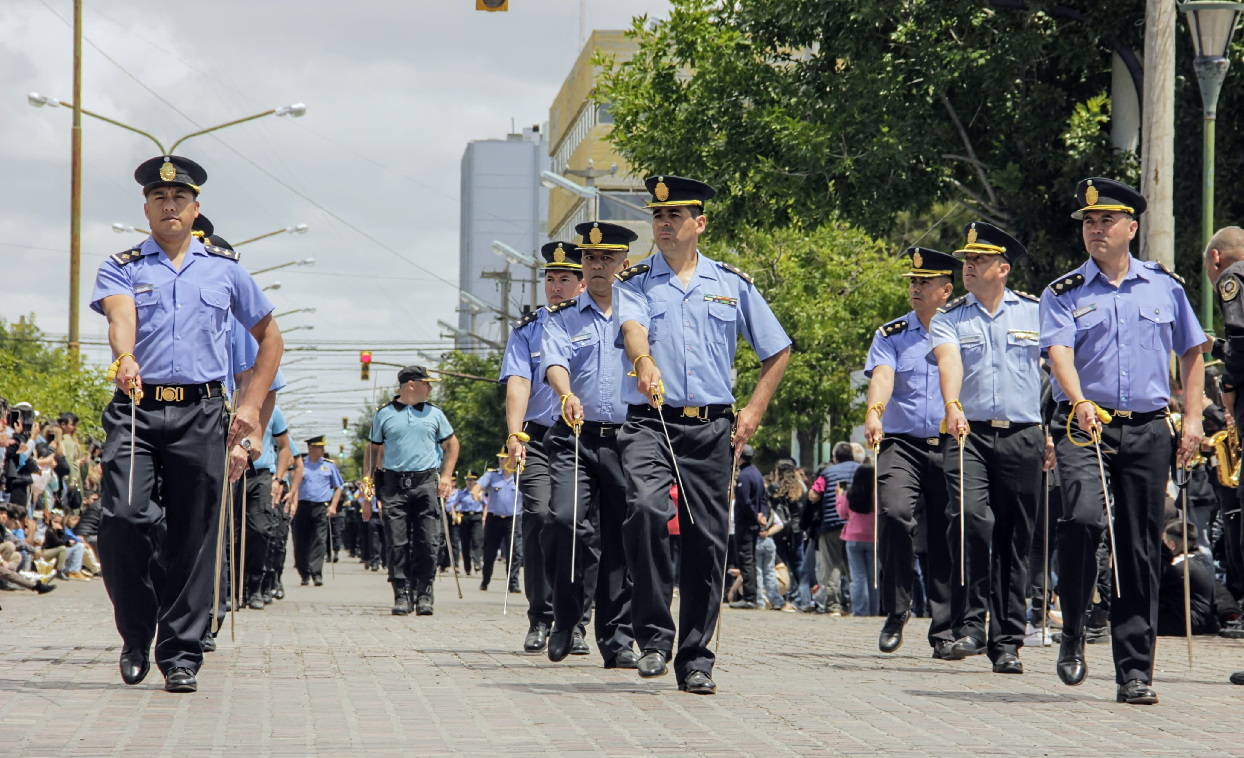 ea06d393-8bbf-4c03-8c3c-5db261bde80f.jpg La Policía del Chubut conmemoró su 67º aniversario con un imponente acto en Trelew