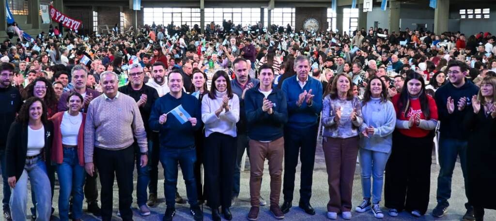 Multitudinario encuentro Patrio del socialismo santafesino con la mirada puesta en el futuro; “Unidad y protagonismo”. Multitudinario encuentro Patrio del socialismo santafesino con la mirada puesta en el futuro; “Unidad y protagonismo”.