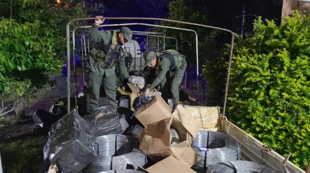 ee.jpg Interceptan un camión que transportaba casi 2.700 kilos de marihuana con destino a Córdoba
