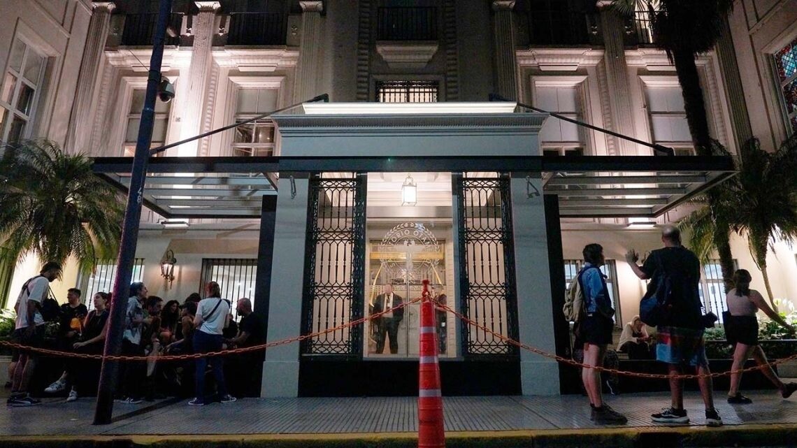 e.jpg Nuevo parte médico de Cristina Kirchner: «Se mantiene la indicación de internación»