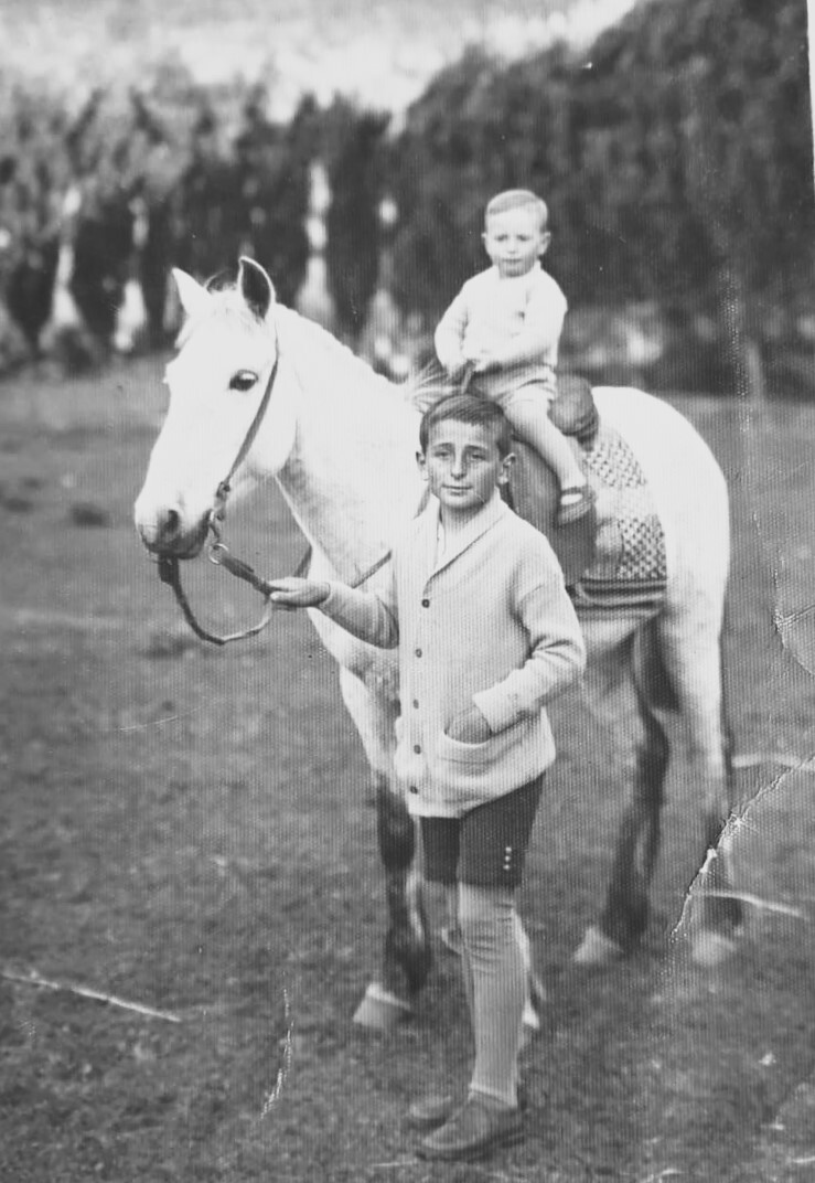 el bolson 100 años - su padre angel y su tio pedro - marta pastorino4.jpeg