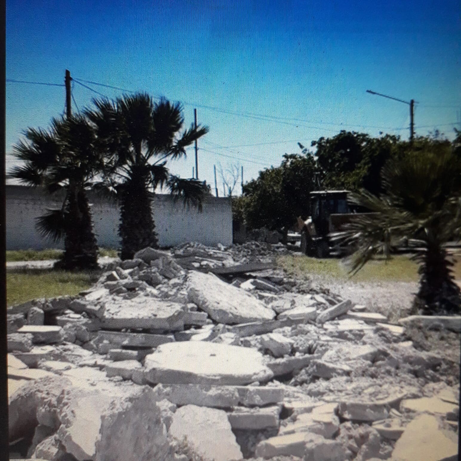 El municipio de Rawson comenzó a trabajar en la  transformación de la Plaza del Barrio Ceramista