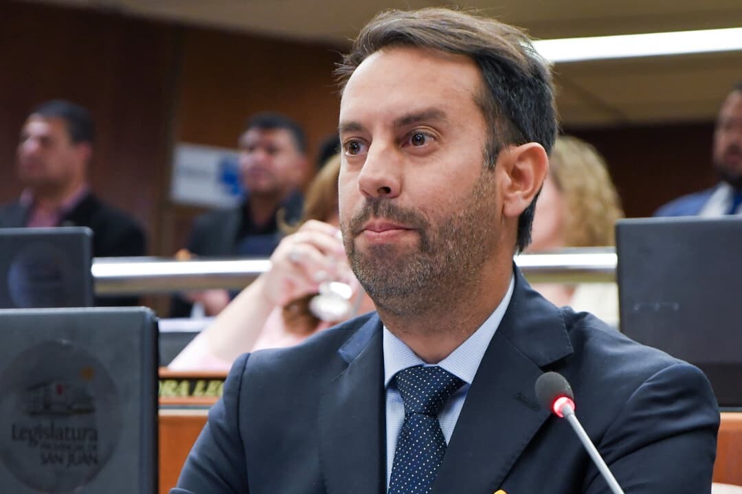 La Cámara de Diputados aprobó el convenio entre la Dirección Nacional de Vialidad y la Dirección Provincial de Vialidad que establece que la provincia se hará cargo de la conservación y mantenimiento de la Avenida Circunvalación y sus accesos a las Rutas Nacionales N° 40 y N° 20.