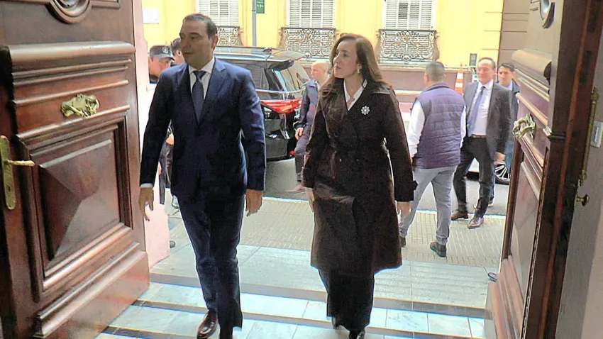 en gobierno.webp Esta Mañana La vicepresidente Victoria Villarruel fue recibida por el gobernador Gustavo Valdés