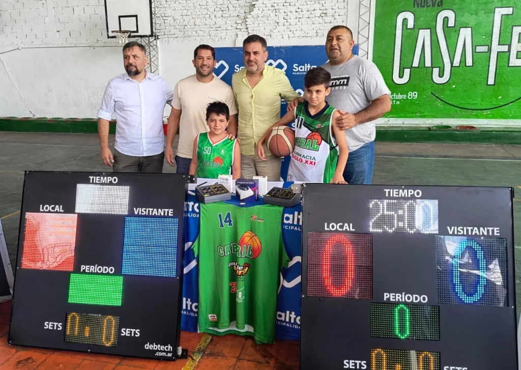 entrega-tableros-basquet-6-1024x727.webp La Municipalidad de Salta entregó tableros de básquet al club Sargento Cabral