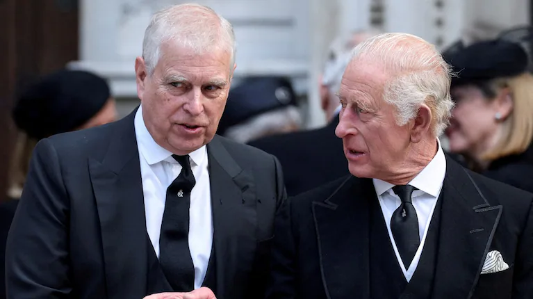 escandalo-en-el-reino-unido-detuvieron-al-exprincipe-andres-en-medio-de-las-acusaciones-por-el-caso-epstein-foto-reuterstoby-melvillefile-photo-4YAUYZOZYFG27A3SNRJ4IJQIKY.webp escandalo-en-el-reino-unido-detuvieron-al-exprincipe-andres-en-medio-de-las-acusaciones-por-el-caso-epstein-foto-reuterstoby-melvillefile-photo-4YAUYZOZYFG27A3SNRJ4IJQIKY.webp