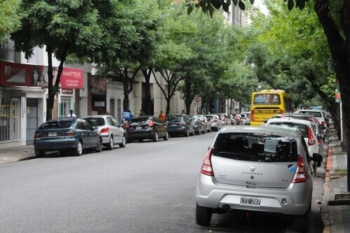 Comienza a regir nueva disposición de estacionamiento en el área central