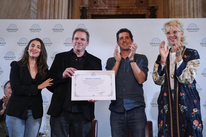 El Senado reconoció con un Diploma de Honor a los realizadores de El Eternauta