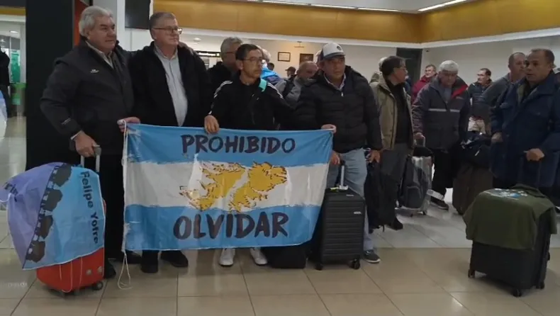 ex combatientes.webp 7mo Contigente : Emotivo regreso de los excombatientes correntinos que fueron a Malvinas