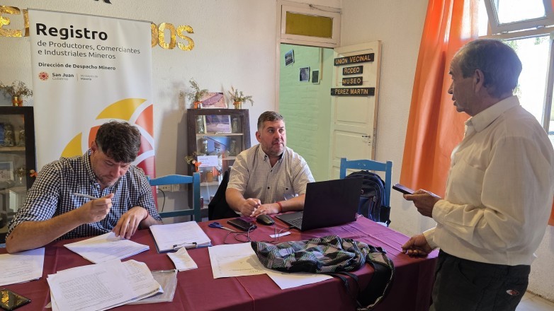 Departamentos alejados reciben asesoramiento para completar el Registro Minero