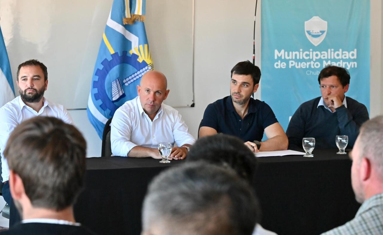 Torres encabezó la apertura de sobres para la obra de la circunvalación de Puerto Madryn