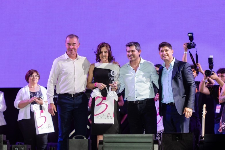 El municipio de Santa Lucia te invita a que seas quien represente al departamento para ser   Emprendedora del Sol 2025