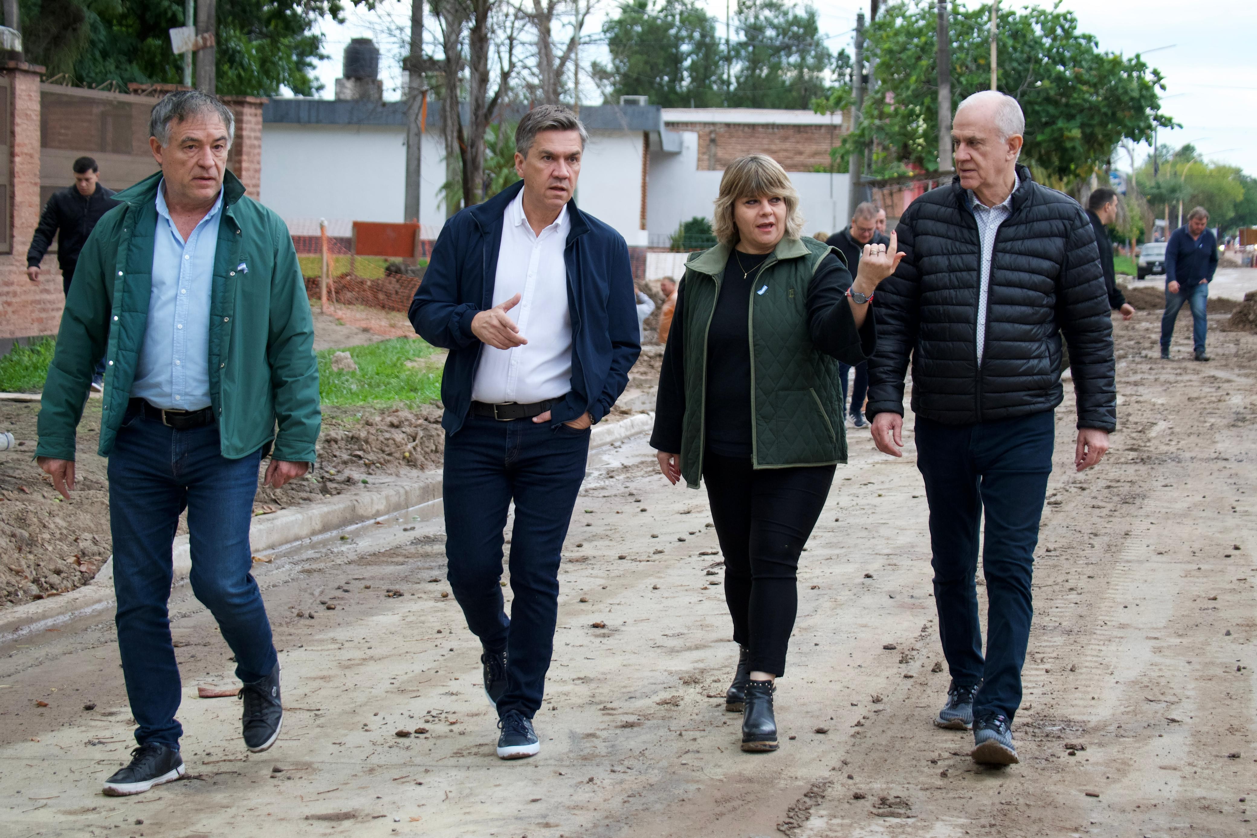 MÁS DESARROLLO PARA RESISTENCIA: AVANZA LA PAVIMENTACIÓN Y LOS DESAGÜES EN LA AVENIDA 9 DE JULIO: “ESTAMOS RECUPERANDO EL PERFIL URBANO DE LA CIUDAD” DIJO EL GOBERNADOR