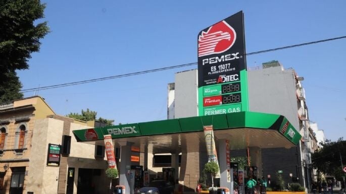 Hacienda anuncia subsidio al diésel; gasolinas Magna y Premium quedan fuera Hacienda anuncia subsidio al diésel; gasolinas Magna y Premium quedan fuera