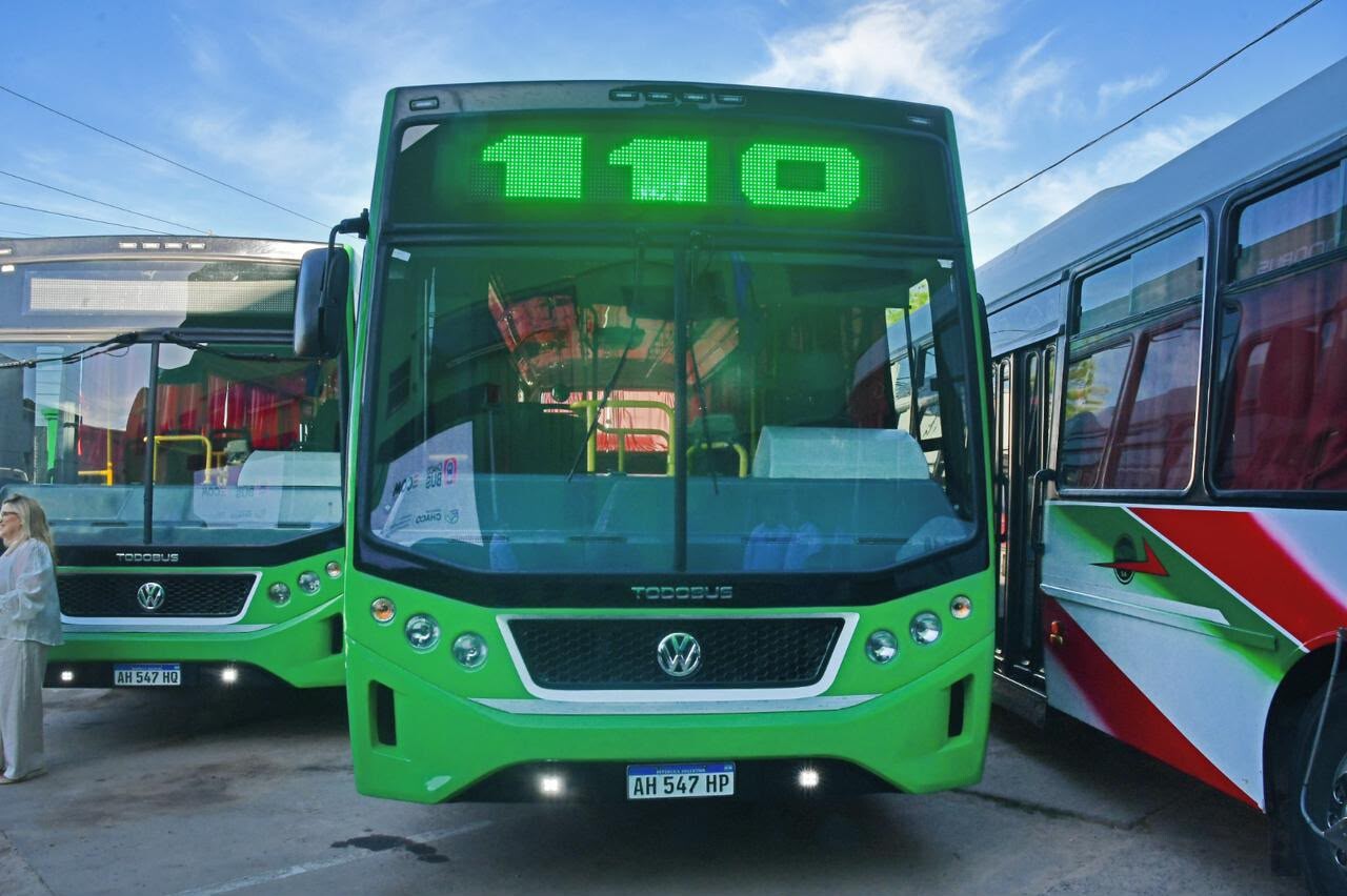 f9b3720b-eae2-4764-b34c-8b99aca0f1f9.jpg EL GOBIERNO AVANZA EN LA REGLAMENTACIÓN DE CHACOBUS Y PREPARA LAS PRIMERAS PRUEBAS DEL NUEVO SISTEMA DE TRANSPORTE