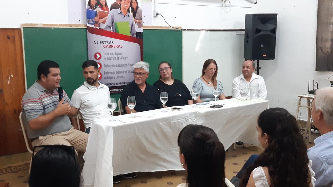 fabio Universidad.jpeg El Intendente Fabio Villa Logrò La Apertura de la Carrera del Profesorado de Inglès en Florencia