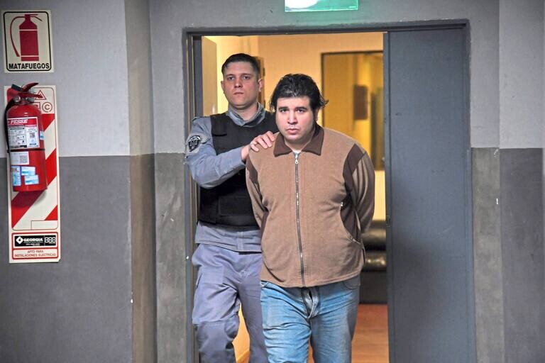 fernando-sabag-montiel.jpg fernando-sabag-montiel.jpg