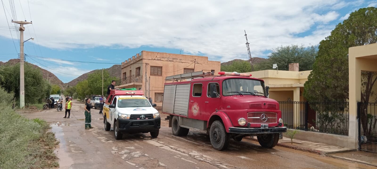 Villa Mazán – El COE coordina operativos y restablece servicios tras desborde del río La Punta