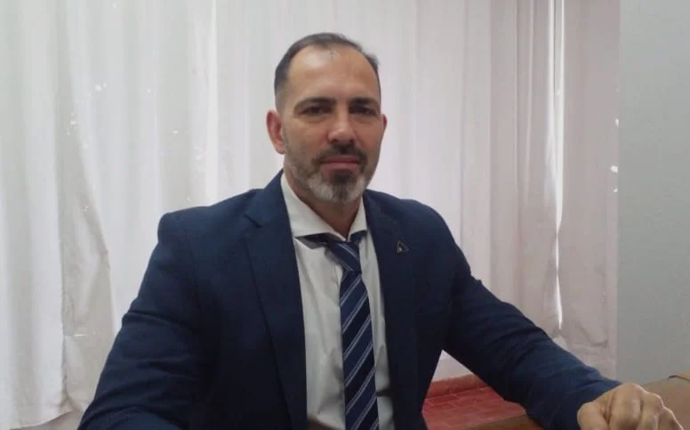 Destituyeron a un fiscal santafesino por simular el robo de neumáticos
