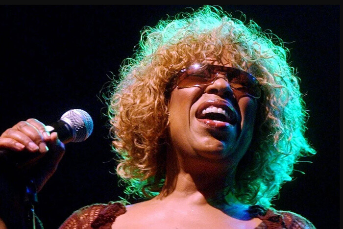 Falleció Roberta Flack, una voz que marcó historia