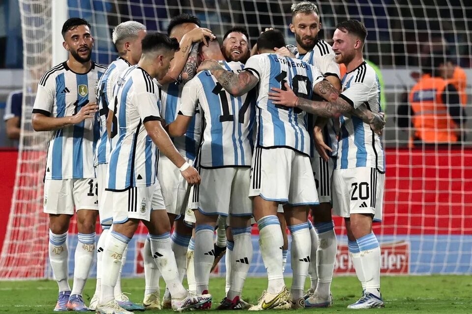 futbolargentinaseleccion.jpg Argentina-Venezuela: hoy, venta de entradas. A 90 lucas la «popular»