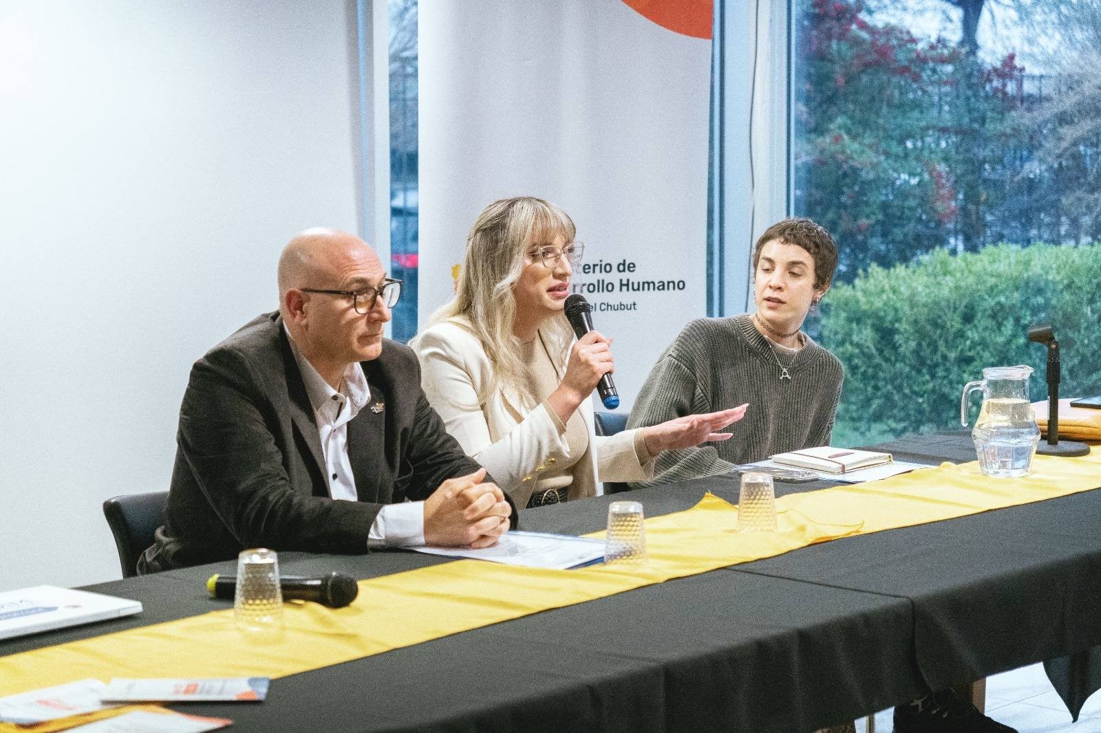 FUNCIONARIAS MUNICIPALES PARTICIPARON DEL ‘TALLER DE FORMACIÓN GÉNERO OIM – ONU MIGRACIÓN’ EN RAWSON