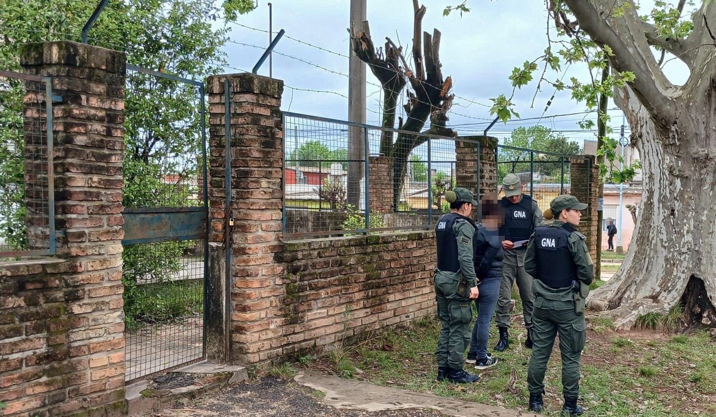 LUCHA CONTRA LA TRATA: GENDARMERÍA RESCATÓ A DOS ADOLESCENTES Y SE DETUVO A UN HOMBRE Y A LA MADRE DE UNA DE LAS VÍCTIMAS