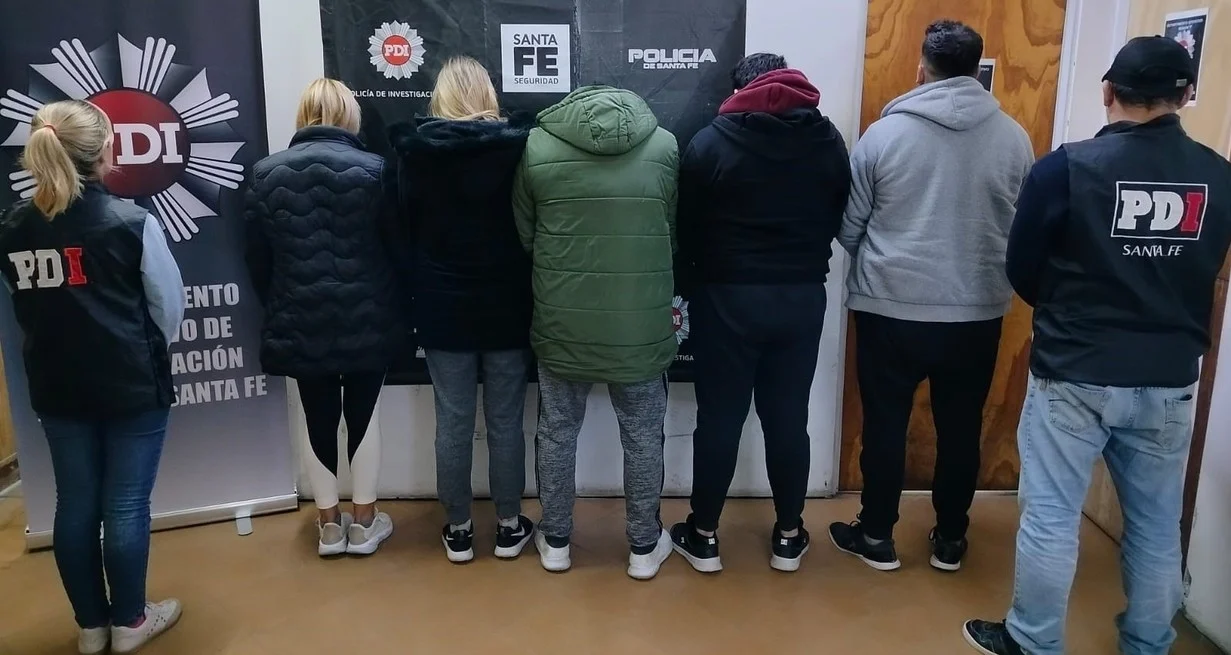 gbgvDUeNg_1300x655__2.webp