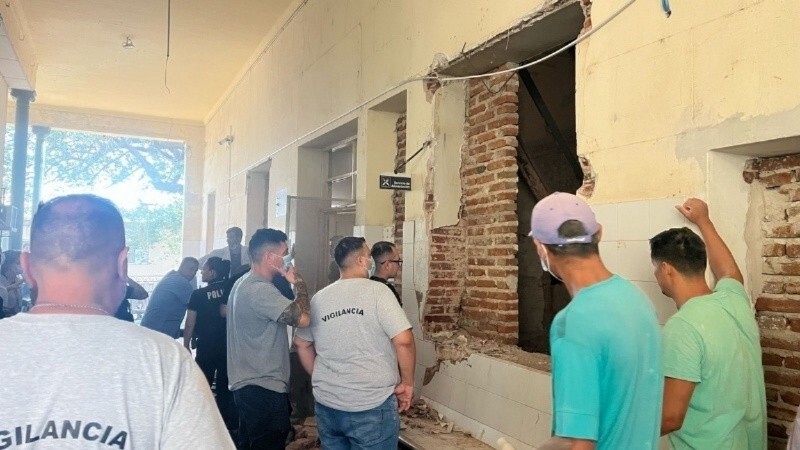 gkjfshiwmaamqek_x1x_jpeg_1756841869.jpeg_1756841869