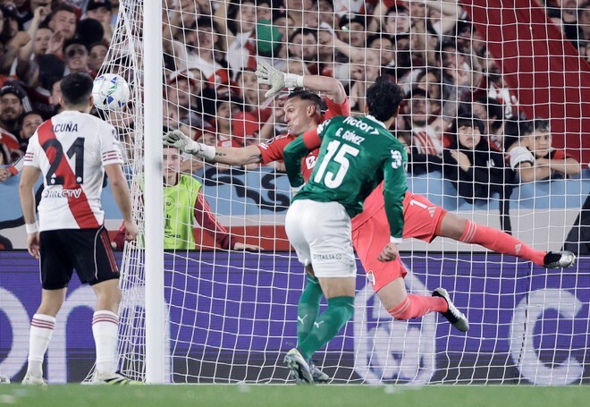 Palmeiras le ganó a River y la serie quedó cuesta arriba para el Millonario