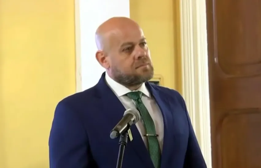 grachot.webp Hoy al mediodía : Héctor Grachot: «Vengo de una gestión exitosa, el desafío es continuar con los lineamientos que el Gobernador dio»