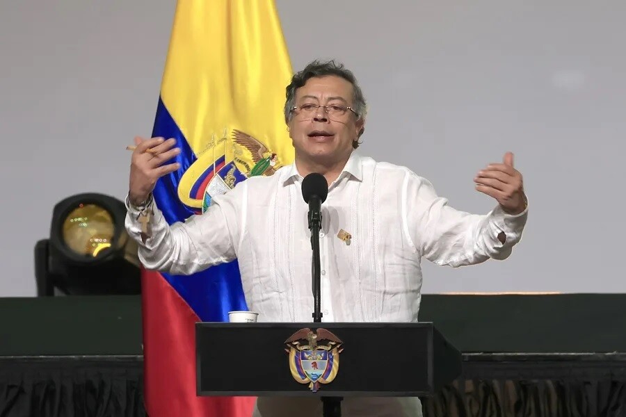 h.jpg Petro dice que hay 27 cuerpos calcinados por bombardeos de Ecuador en frontera con Colombia