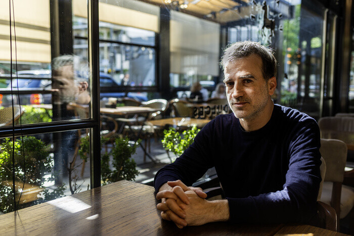 Entrevista de Página 12 con Daniel Hendler, actor y director de 27 Noches Entrevista de Página 12 con Daniel Hendler, actor y director de 27 Noches