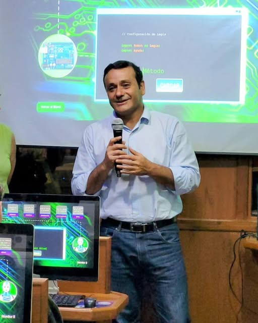 herrera.jpg Tecnología, producción y desarrollo social
