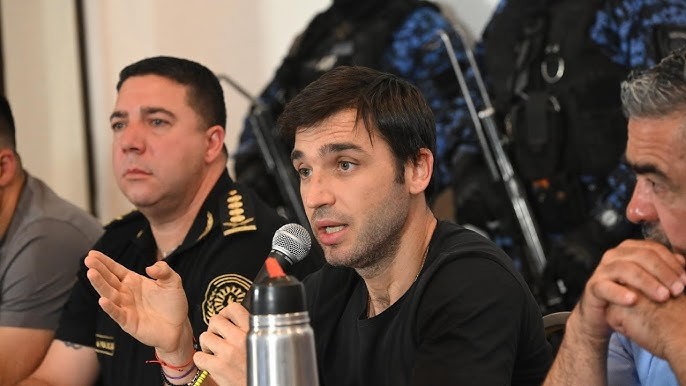 hq720.jpg Ministros y funcionarios de las principales carteras provinciales permanecen en Comodoro Rivadavia ante la contingencia climática