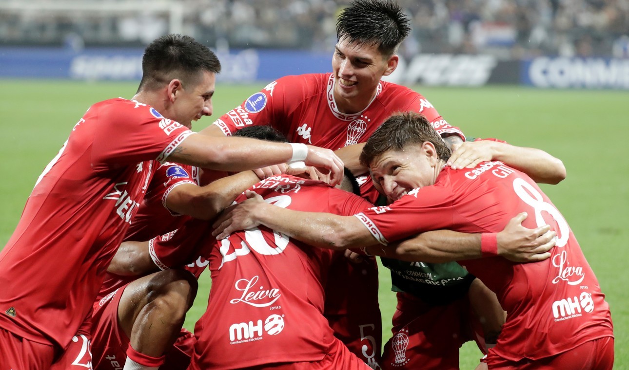 Histórico y merecido triunfo de Huracán ante el Corinthians de Ramón