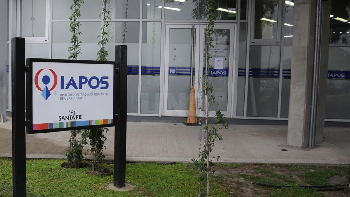 iapos-puertojpg.webp Reclamo de afiliados y jubilados frente al Iapos: «Subieron un 550% las órdenes de consulta»