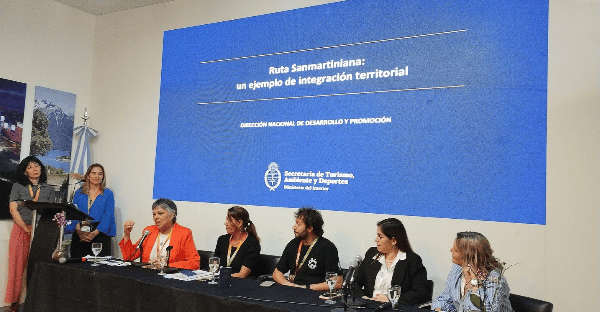 Iglesia mostró en la FIT los avances del Pasaporte Sanmartiniano.