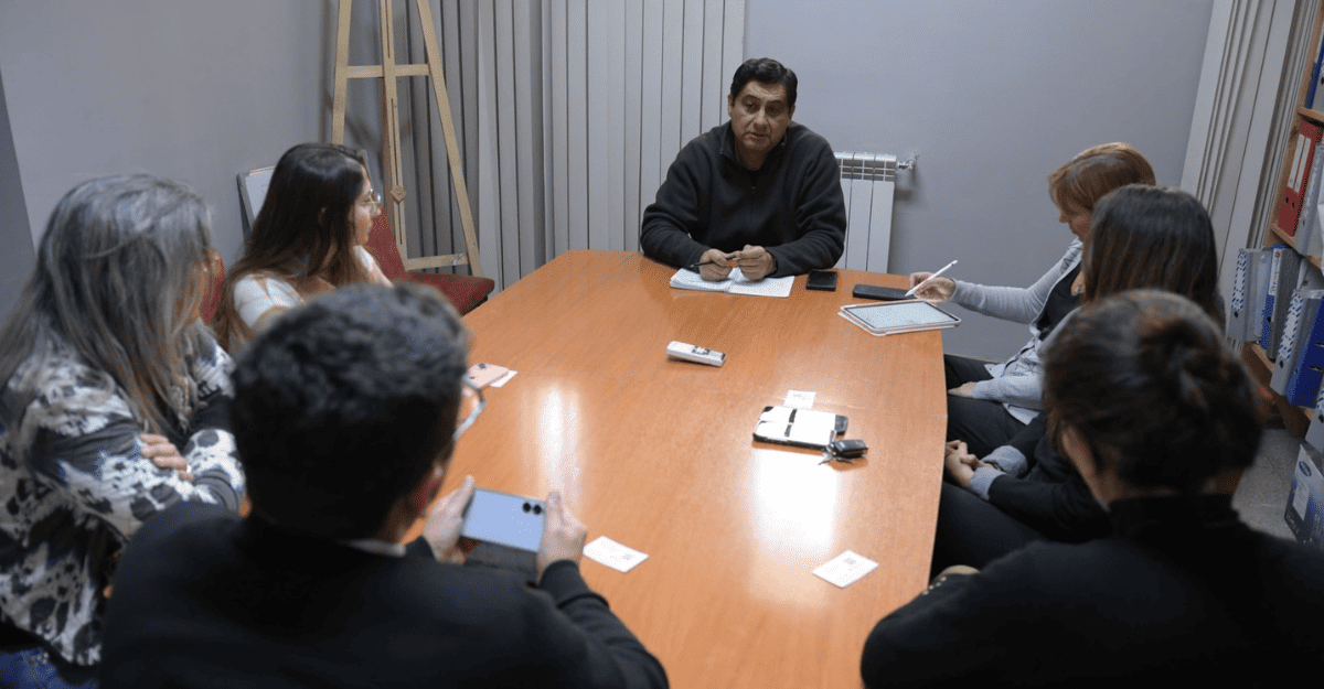 Reunión entre la Municipalidad de Iglesia y la empresa Vicuña: compromiso con el desarrollo minero responsable