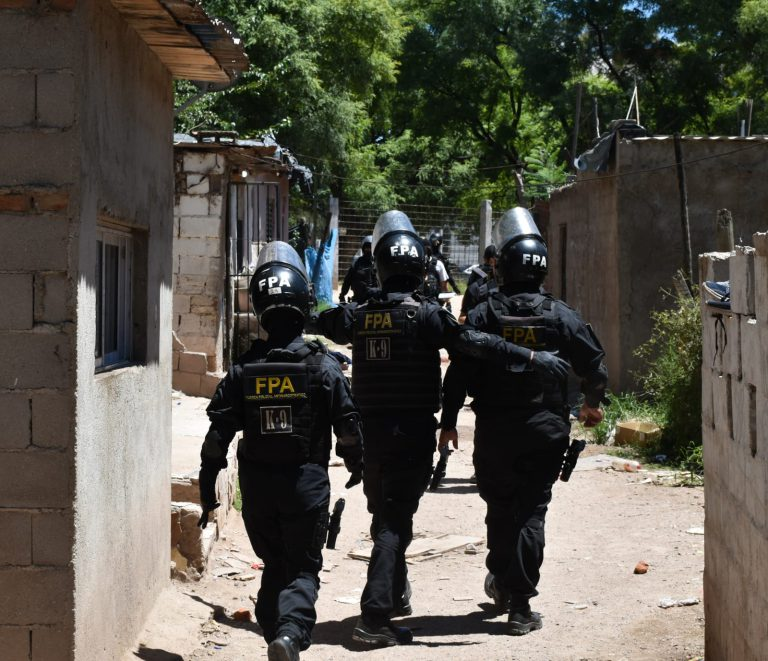 Megaoperativo en Córdoba: desarticulan una banda familiar y secuestran droga