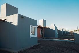 La intendenta de San Martin,Analia Becerra anuncio el inicio de obra de pavimentación en barrios importantes del departamento